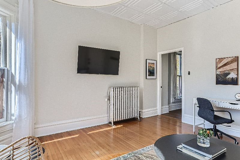 Furnished Finder property 437948_9 photo 12