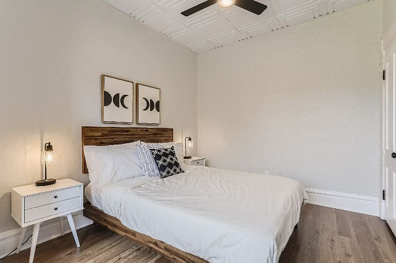 Furnished Finder property 437948_9 photo 3