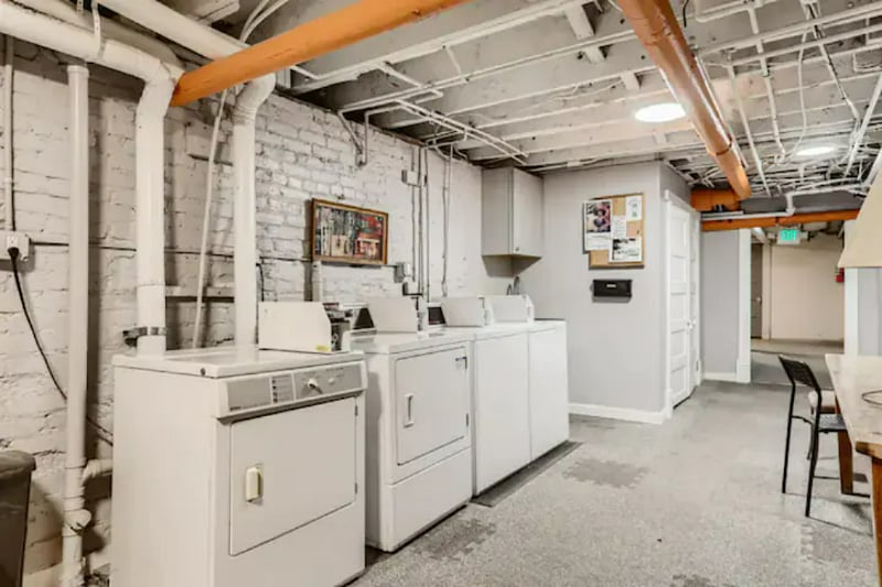 Furnished Finder property 437948_9 photo 32