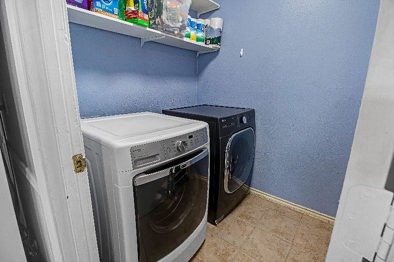 Furnished Finder property 437956_1 photo 18