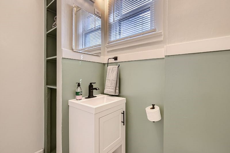 Furnished Finder property 437963_1 photo 23