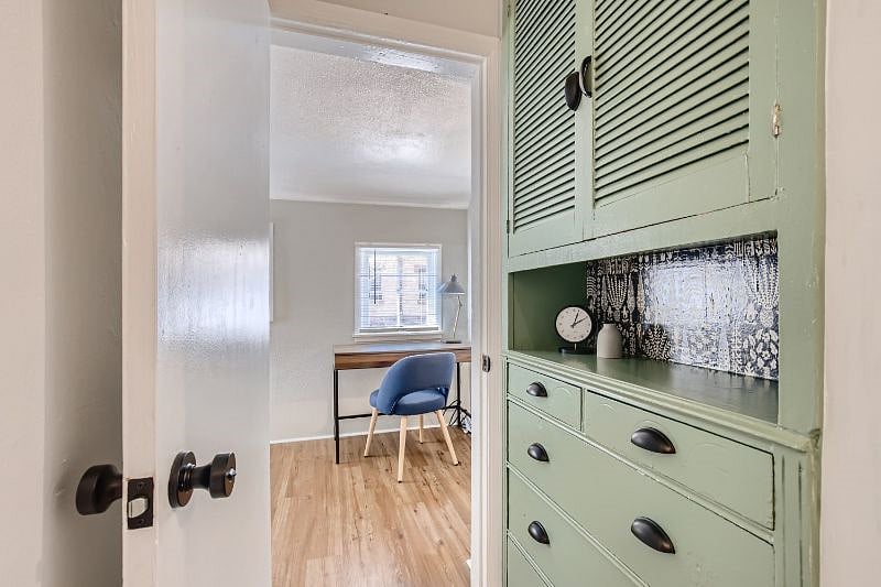 Furnished Finder property 437963_1 photo 26
