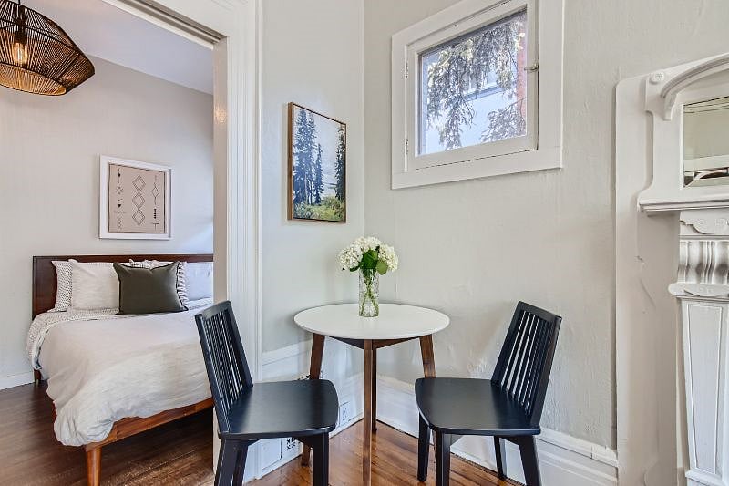 Furnished Finder property 437963_2 photo 15
