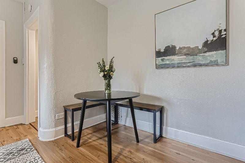 Furnished Finder property 437963_3 photo 6
