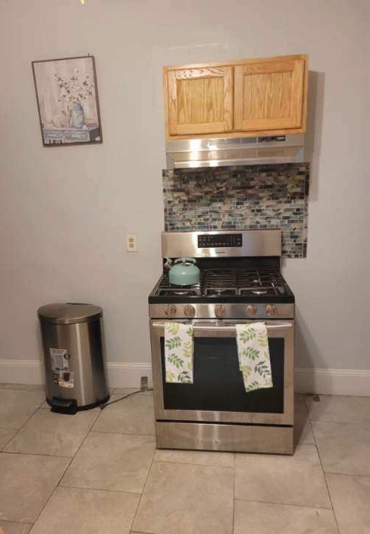 Furnished Finder property 437971_1 photo 11