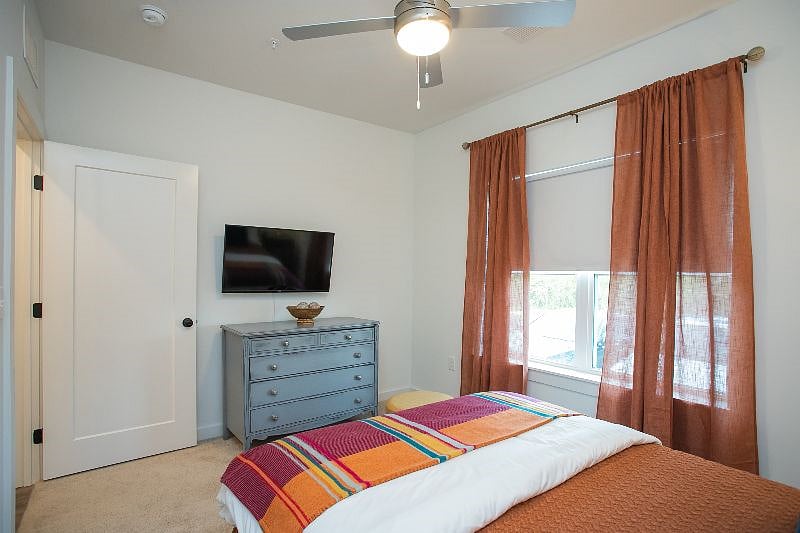 Furnished Finder property 437988_1 photo 17