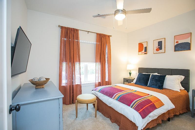 Furnished Finder property 437988_1 photo 16