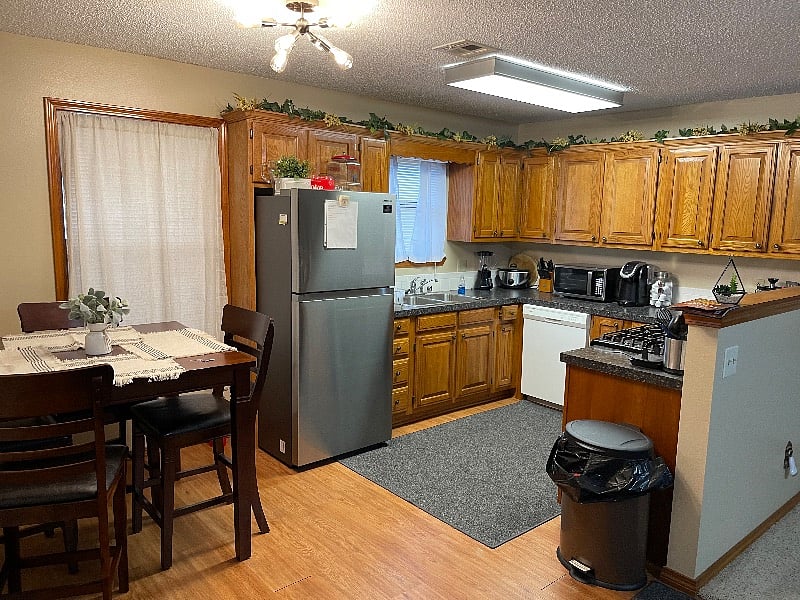Furnished Finder property 438001_1 photo 3