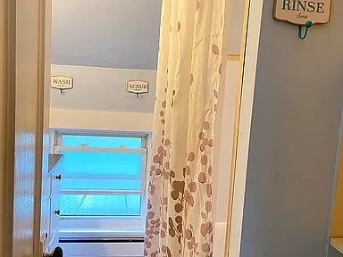 Furnished Finder property 438018_1 photo 10