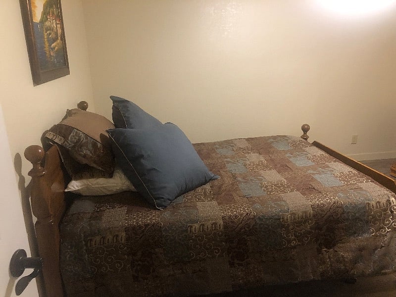 Furnished Finder property 438034_1 photo 2