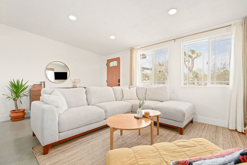 Furnished Finder property 438064_1 photo 12