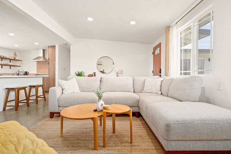 Furnished Finder property 438064_1 photo 14