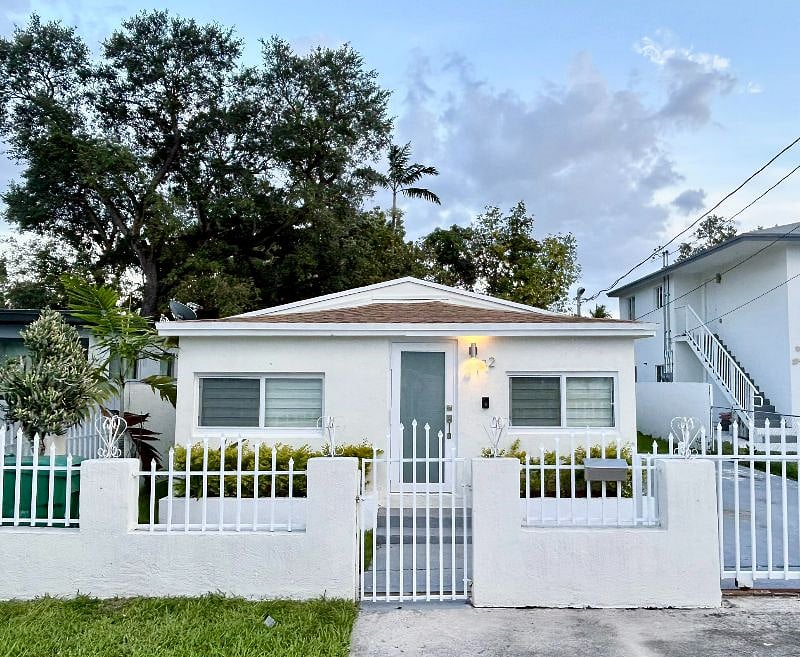 Furnished Finder property 438101_1 photo 50
