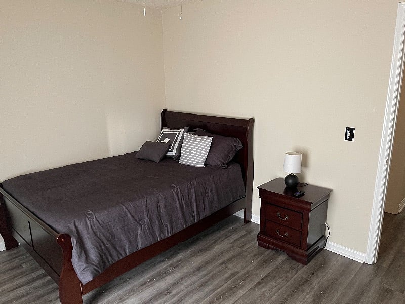 Furnished Finder property 438109_1 photo 4