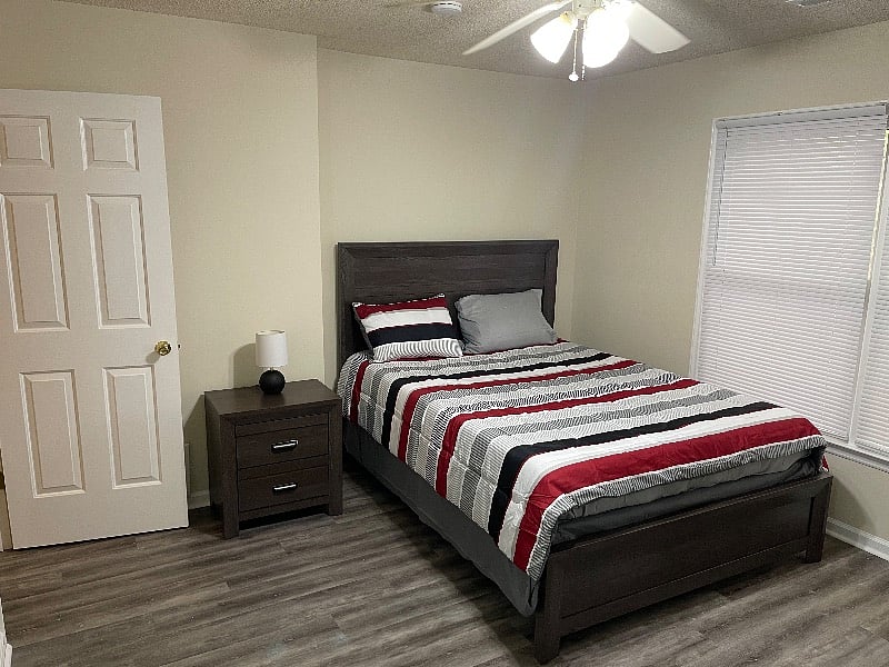 Furnished Finder property 438109_1 photo 7