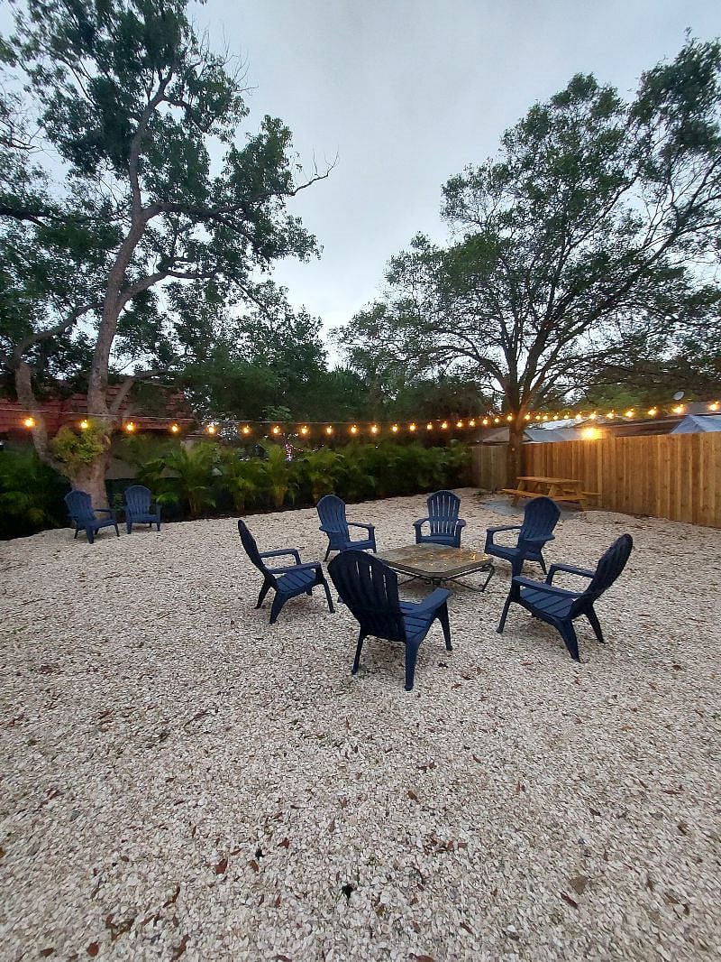 Furnished Finder property 438116_4 photo 22