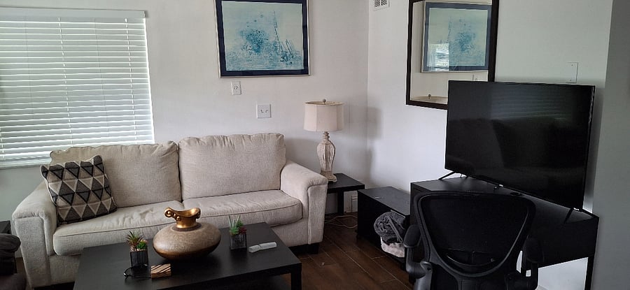 Furnished Finder property 438116_4 photo 12