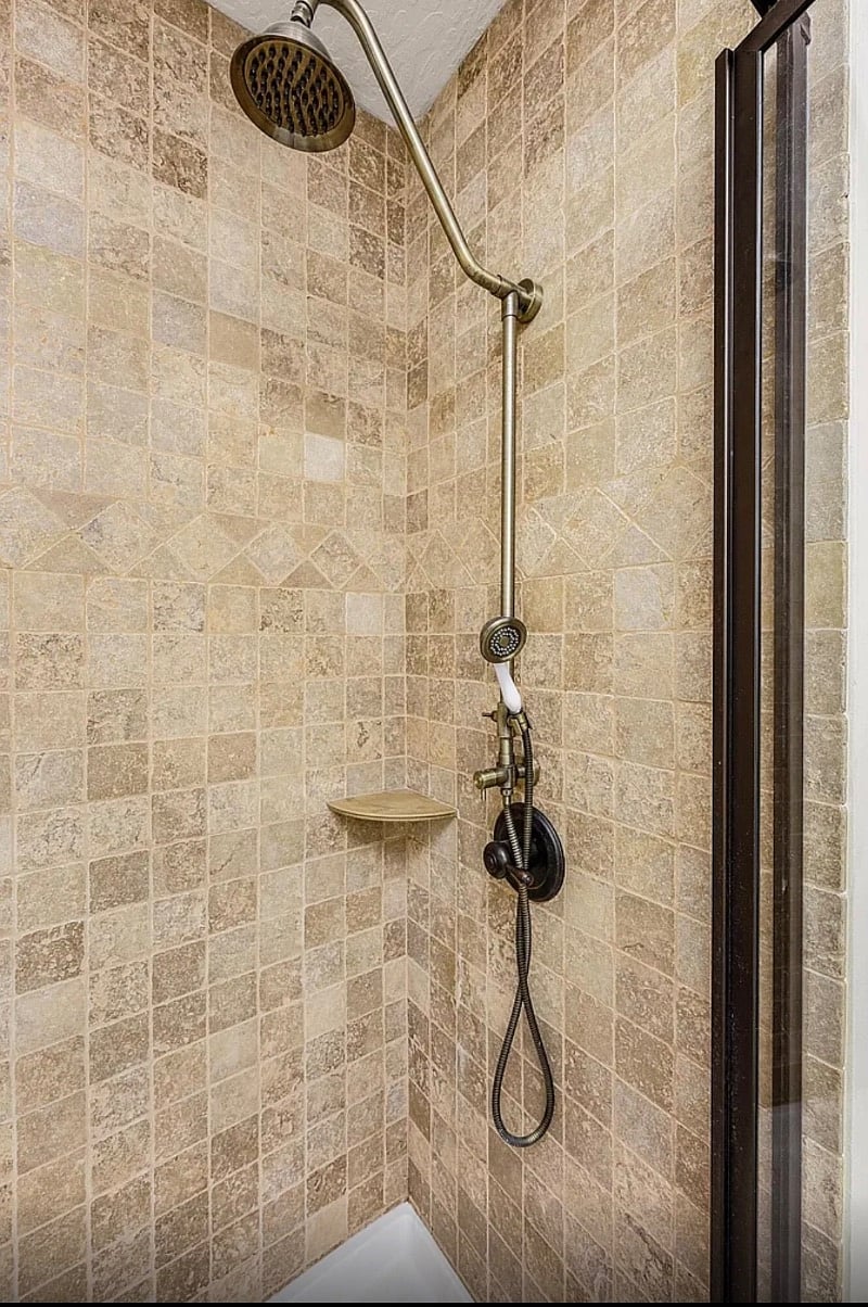 Furnished Finder property 438142_1 photo 39
