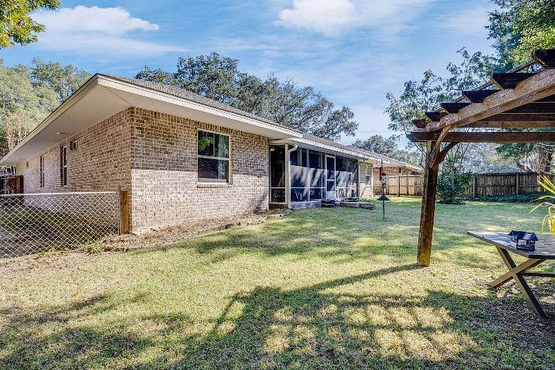 Furnished Finder property 438142_1 photo 8