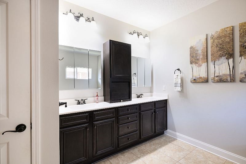 Furnished Finder property 438142_1 photo 34