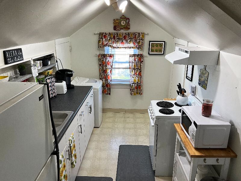 Furnished Finder property 438152_1 photo 5