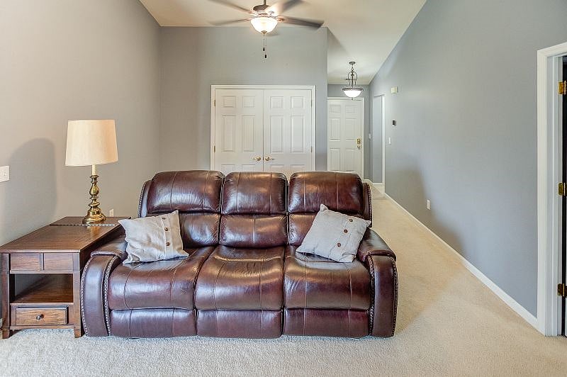 Furnished Finder property 438159_1 photo 3