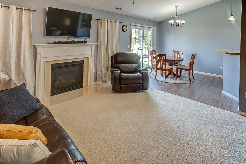 Furnished Finder property 438159_1 photo 2