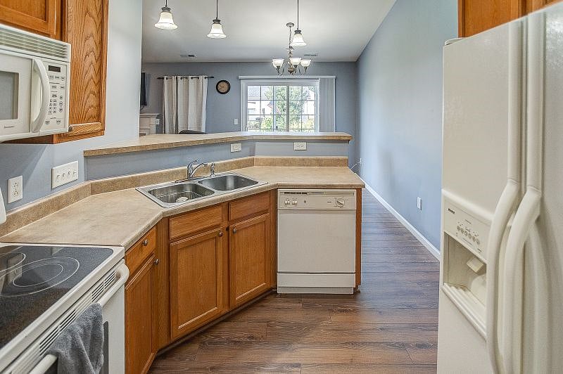 Furnished Finder property 438159_1 photo 8