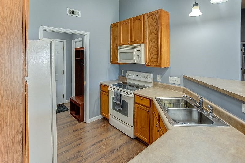 Furnished Finder property 438159_1 photo 7