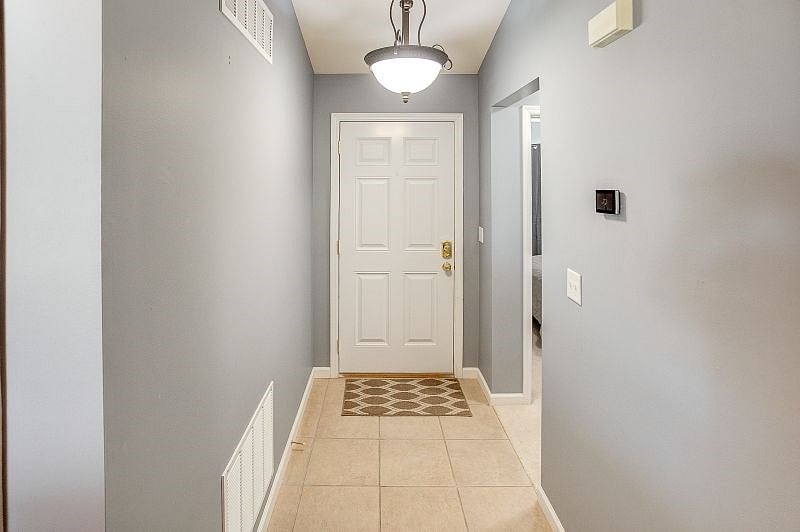 Furnished Finder property 438159_1 photo 17