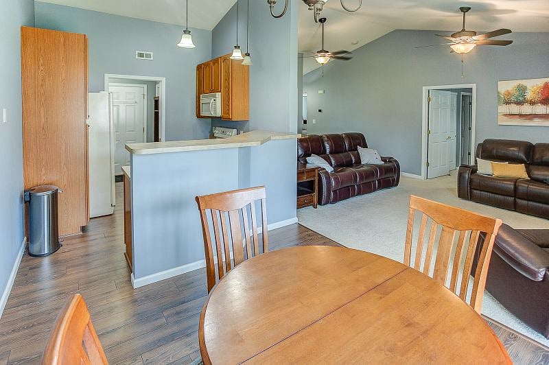 Furnished Finder property 438159_1 photo 5
