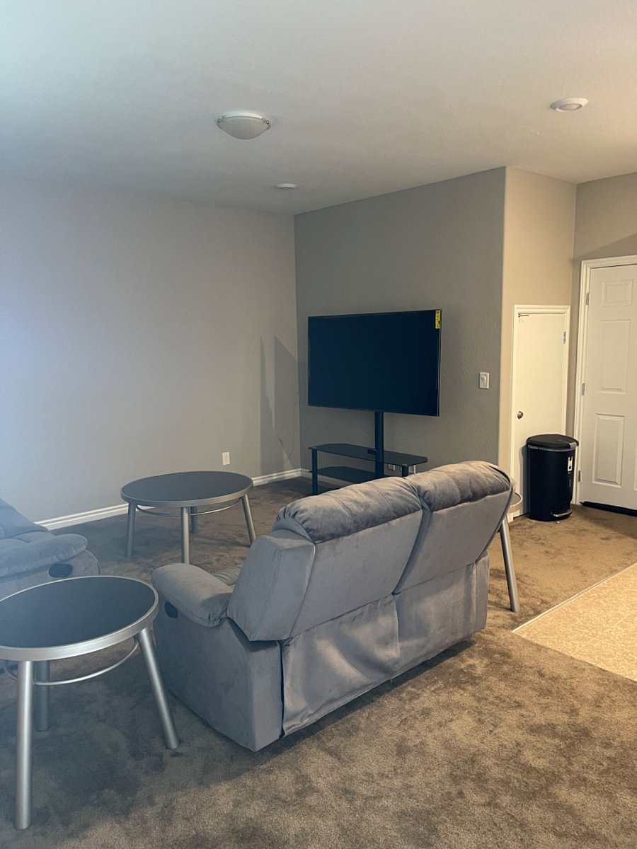 Furnished Finder property 438167_1 photo 6
