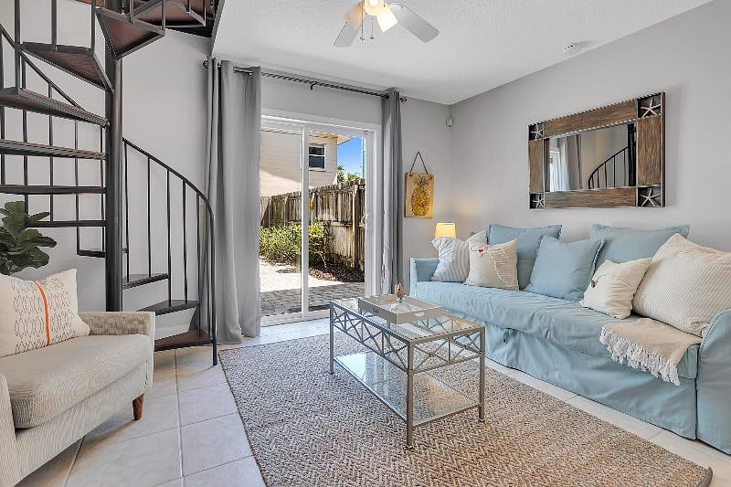 Furnished Finder property 438231_1 photo 25