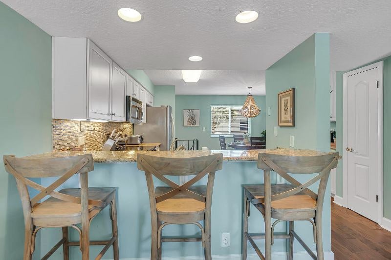Furnished Finder property 438231_1 photo 6
