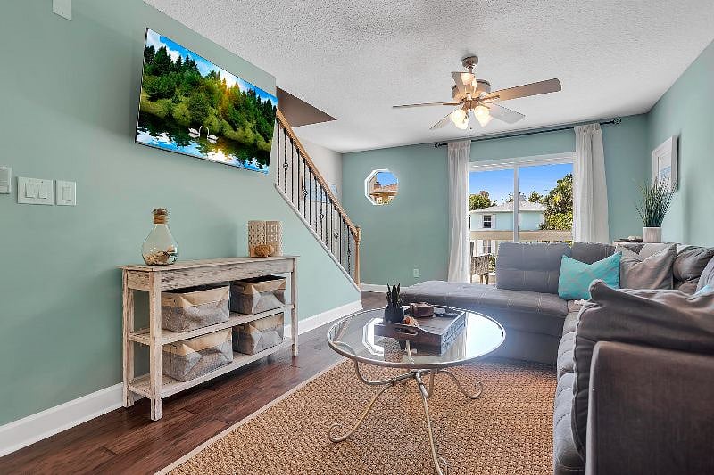 Furnished Finder property 438231_1 photo 4