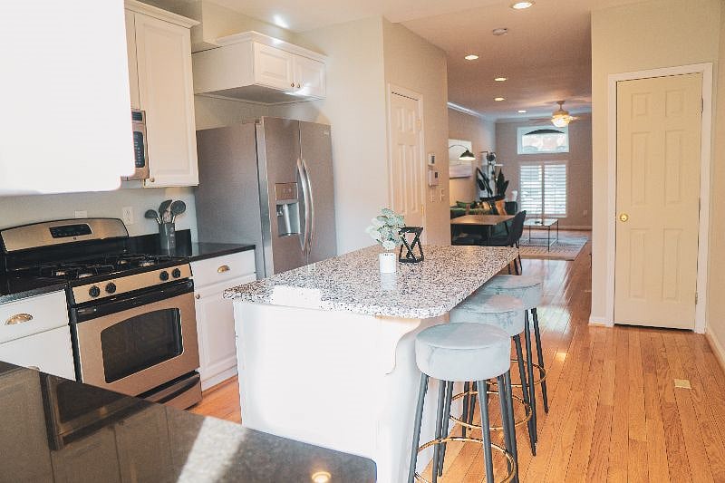 Furnished Finder property 438239_1 photo 12