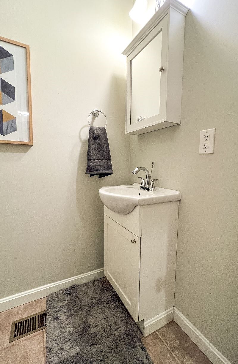 Furnished Finder property 438239_1 photo 25