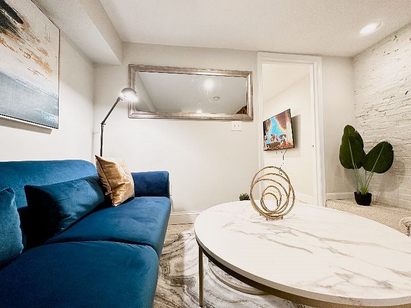 Furnished Finder property 438239_2 photo 18