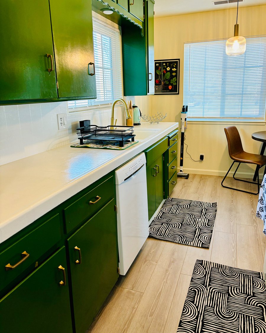 Furnished Finder property 438347_2 photo 8