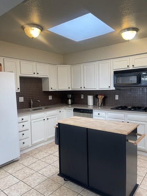Fully stocked kitchen