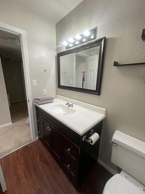 Gues bath or primary bath for 2nd bedroom