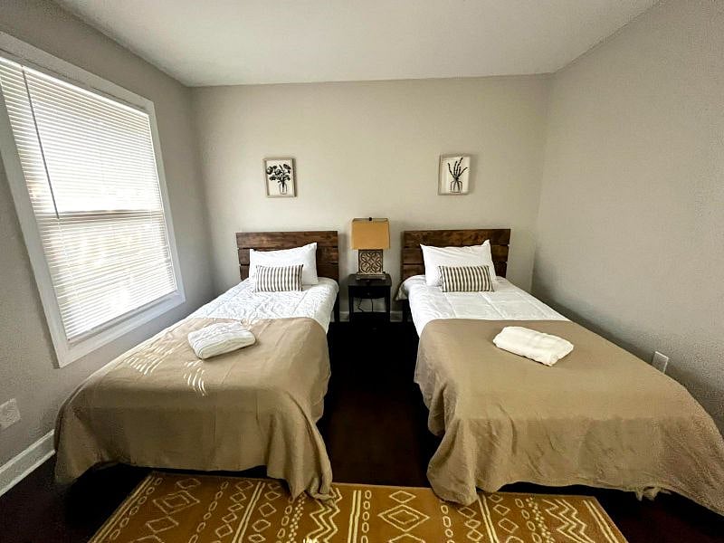 Furnished Finder property 438381_1 photo 11