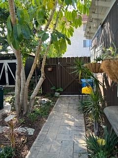 Furnished Finder property 438404_1 photo 34