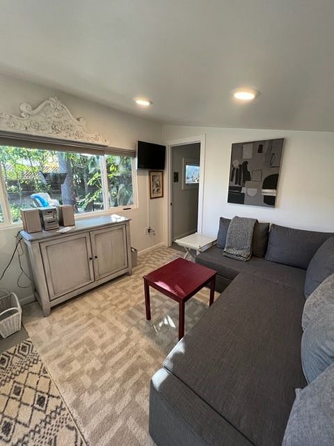 Furnished Finder property 438404_1 photo 4