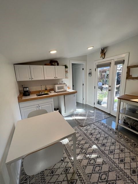 Furnished Finder property 438404_1 photo 8