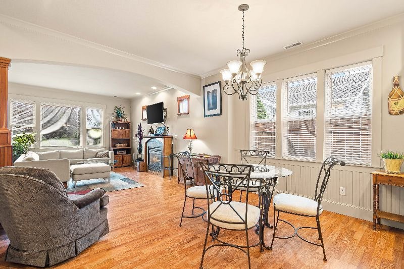 Furnished Finder property 438421_1 photo 9