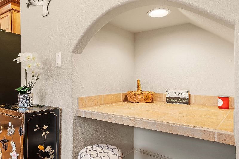 Furnished Finder property 438421_1 photo 11
