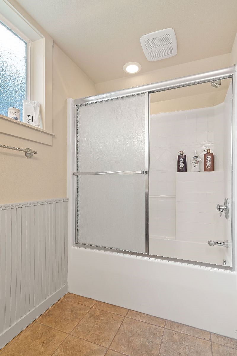 Furnished Finder property 438421_1 photo 22