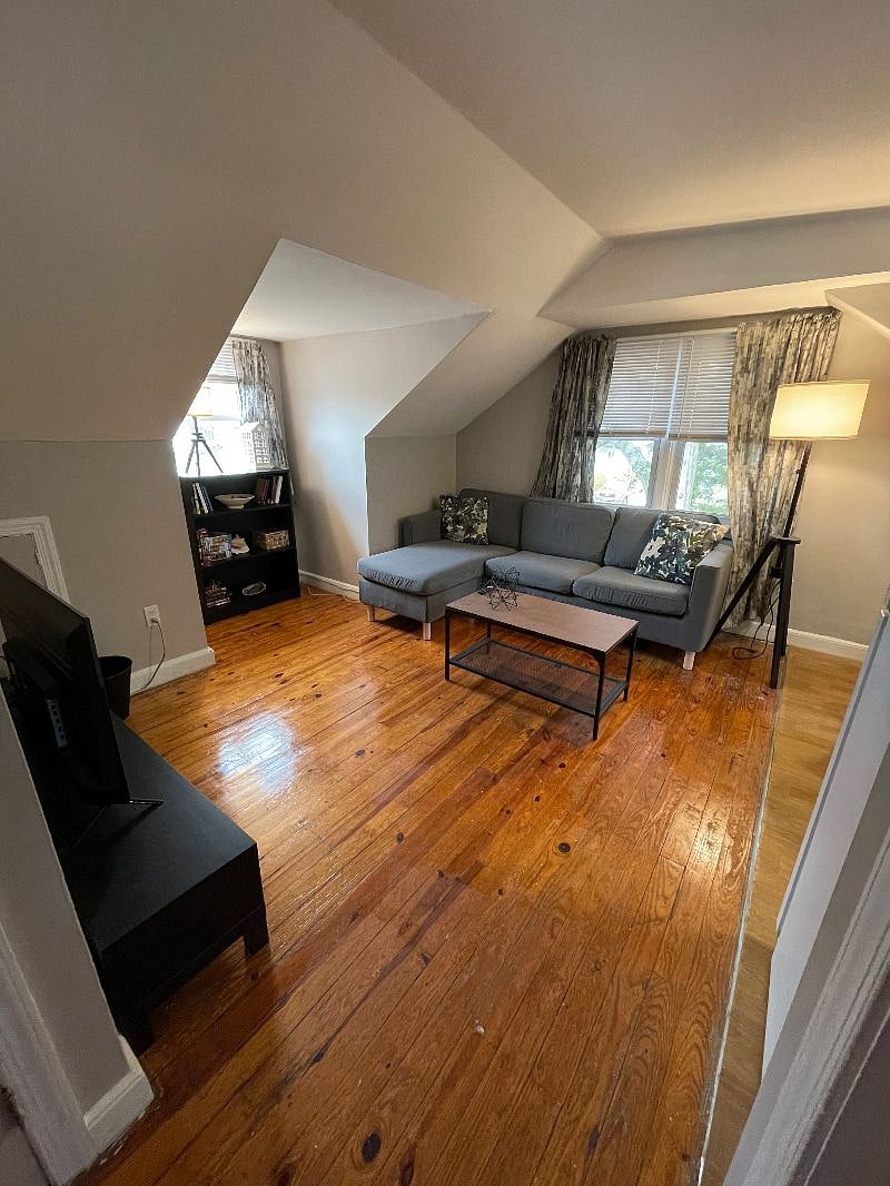 Furnished Finder property 438450_1 photo 2