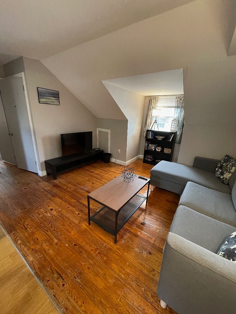 Furnished Finder property 438450_1 photo 3